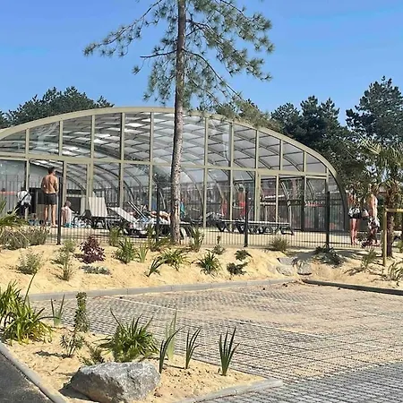 Dans Parc Residentiel De Loisirs, Piscine, 150m De La Dağ evi